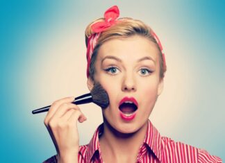 How to Improve Your On-Camera Performance as a Cosmetics Vlogger