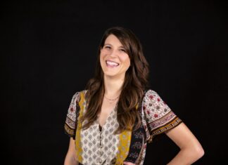 Anna’s Science Magic Show Hooray! Uses the Weird and Gross to Get Kids and their Families Excited about Science. Anna Rothschild