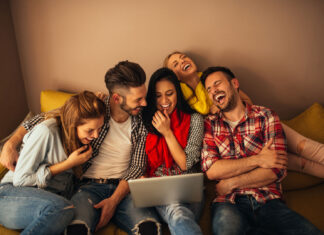 Hooking a YouTube audience with serial content