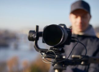 Content creator jobs: the path to your dream gig