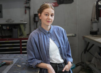 Building your own success on YouTube: An interview with Simone Giertz Simone Giertz
