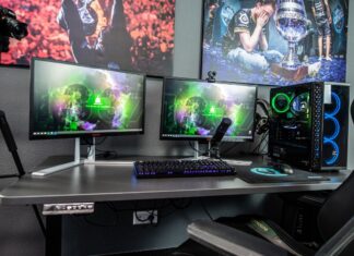 Kick’s user signups surge amid reduction in controversial content exposure Streaming computer. Photo by ELLA DON on Unsplash
