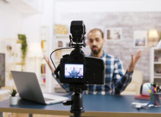 How many videos does it take to get 10,000 subscribers? 10000 subscribers on youtube