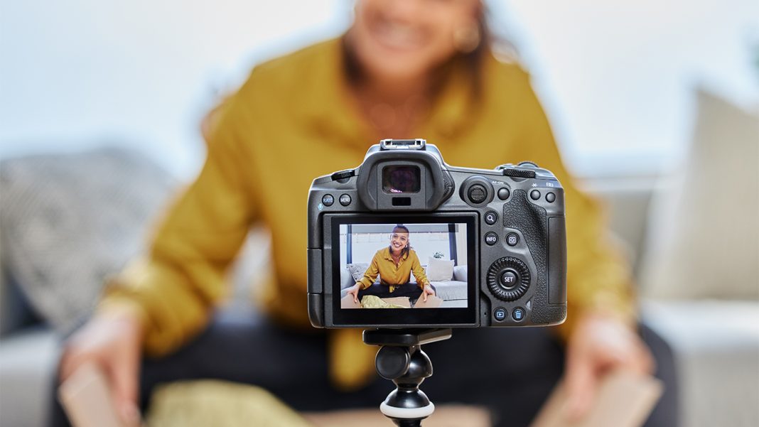 YouTube cracks down on unoriginal content with new monetization policy featured image