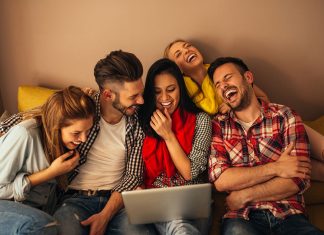 Hooking a YouTube audience with serial content