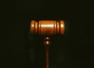 YouTube faces lawsuit over Premium’s “ad-free” claims YouTube faces lawsuit over Premium's "ad-free" claims featured image