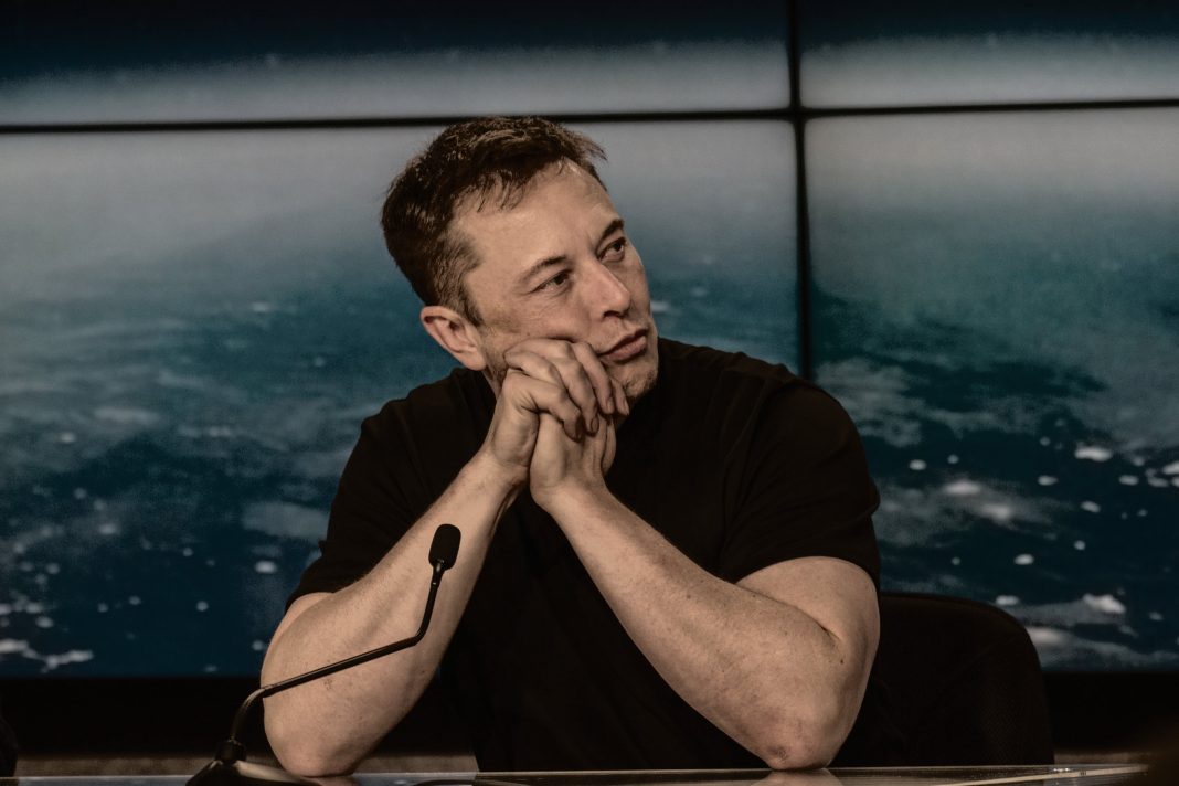 46339127625_44854bc82e_k Elon Musk / Daniel Oberhaus (2018), licensed under CC BY 2.0