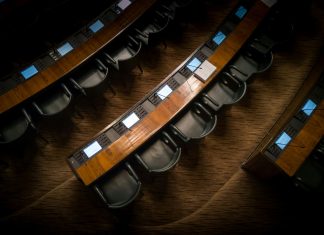 Political campaigns turn to influencers